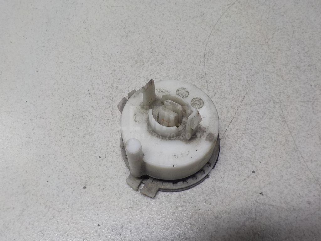 Кронштейн заднего бампера