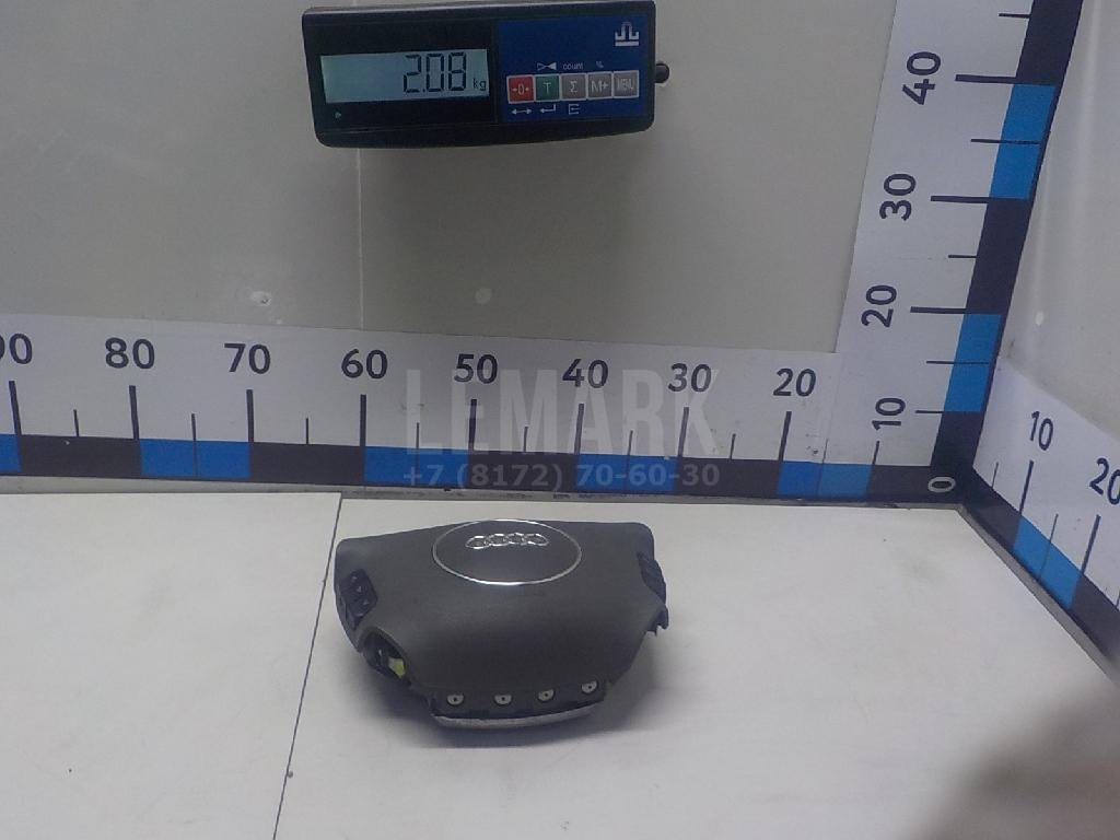 Подушка безопасности в рулевое колесо