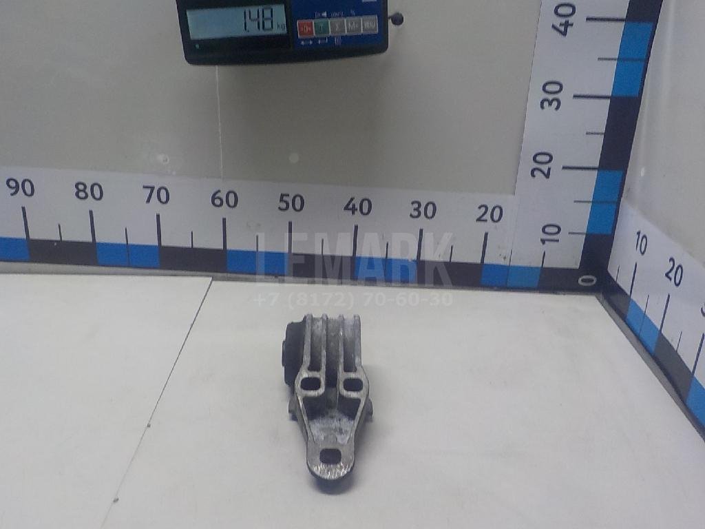 Сайлентблок задней балки правый