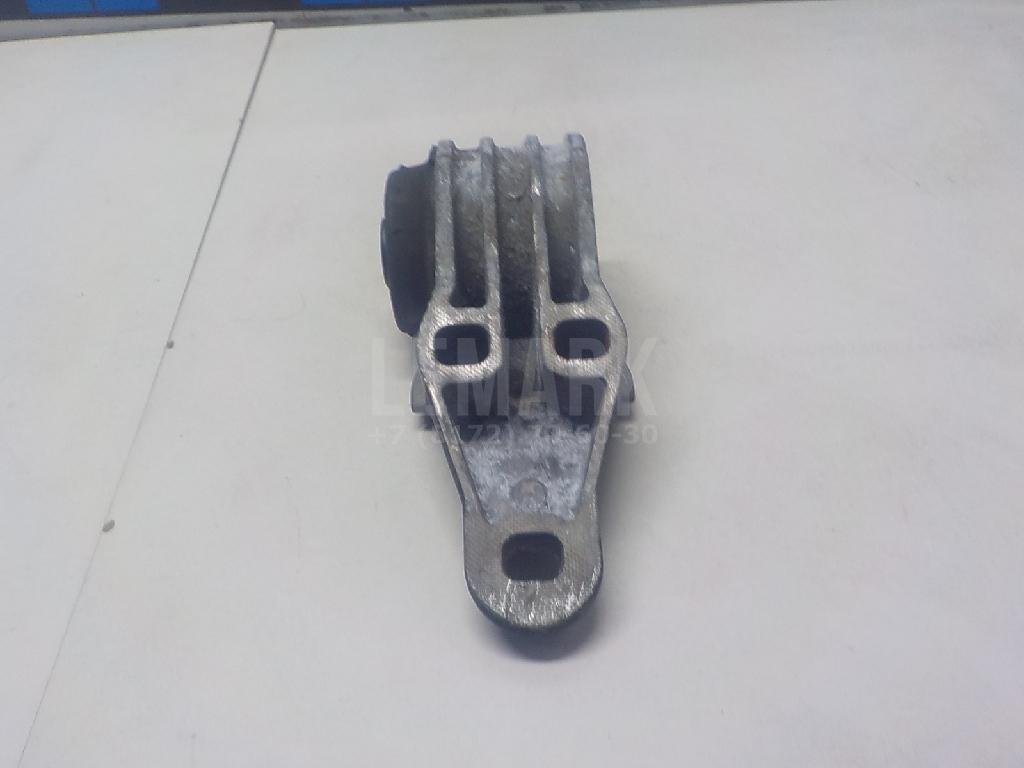 Сайлентблок задней балки правый