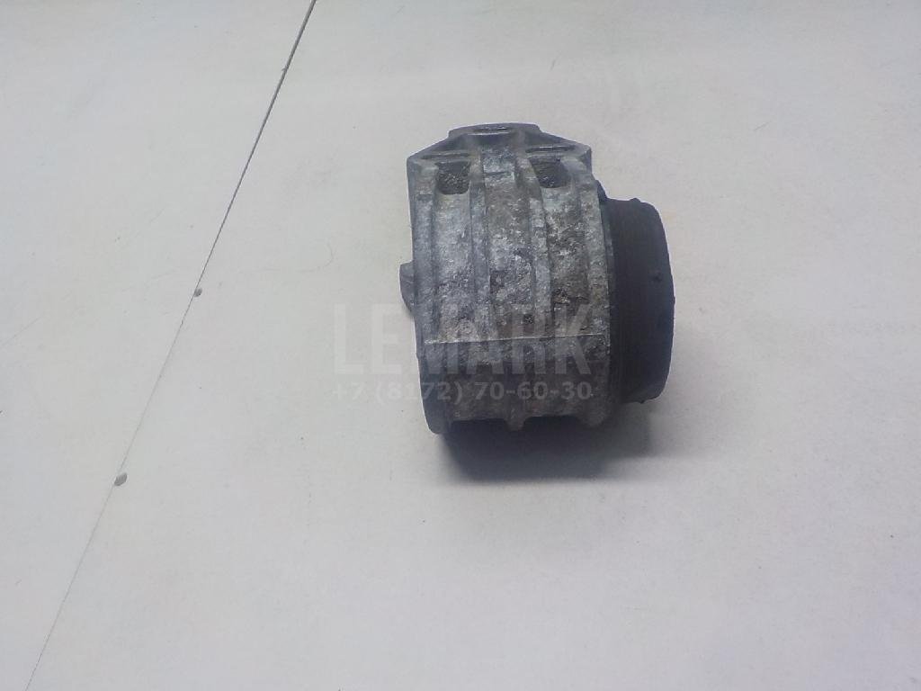 Сайлентблок задней балки правый