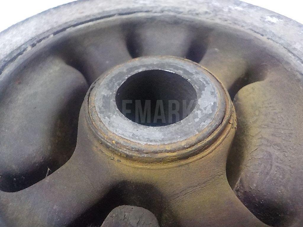 Сайлентблок задней балки правый