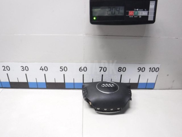 Подушка безопасности в рулевое колесо