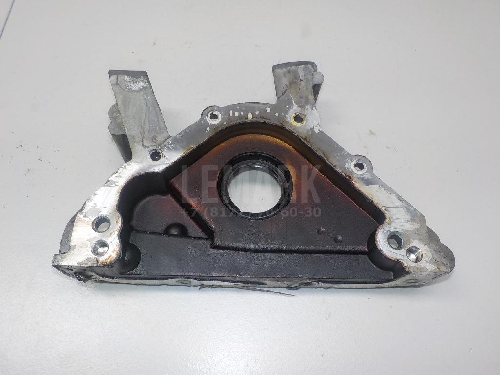 Крышка двигателя передняя