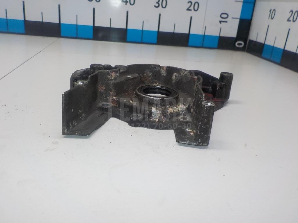 Крышка двигателя передняя