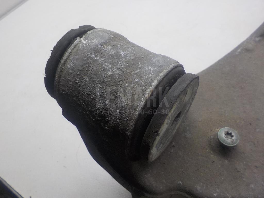 Рычаг задний нижний правый