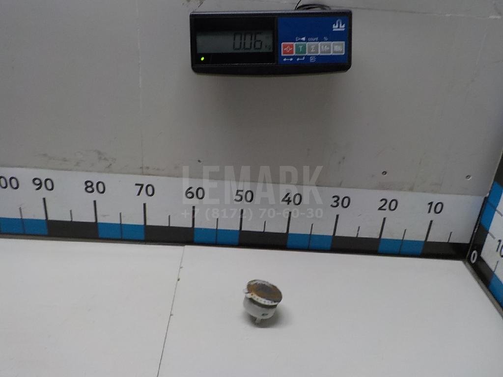 Кронштейн заднего бампера