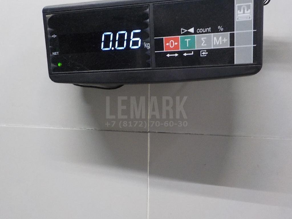 Крышка фары левой