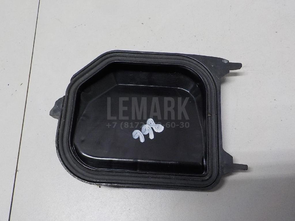 Крышка фары левой