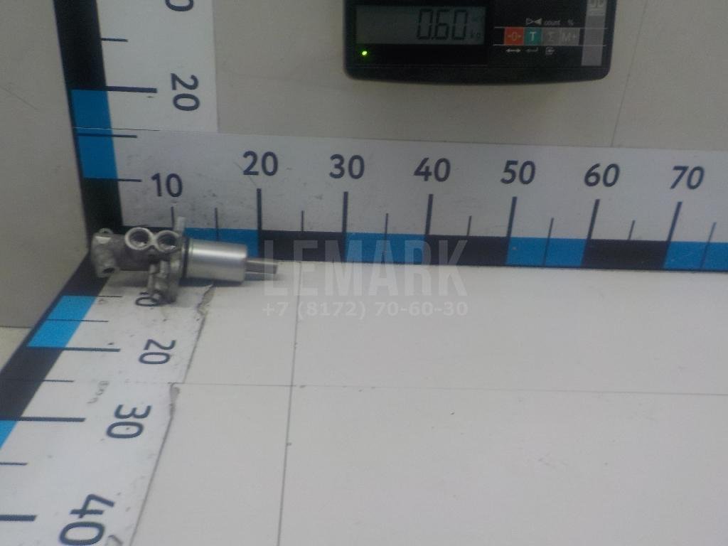 Цилиндр тормозной главный