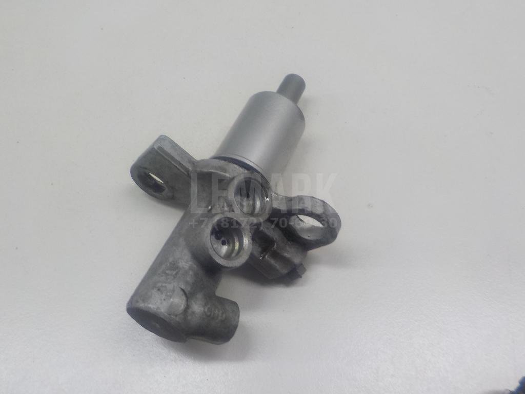 Цилиндр тормозной главный