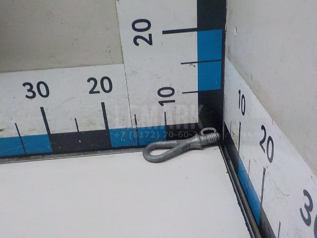 Крюк буксировочный