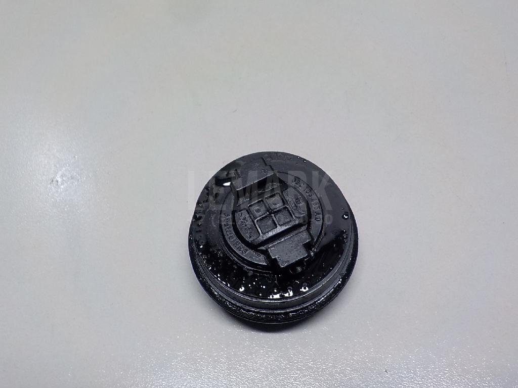 Крышка маслозаливной горловины