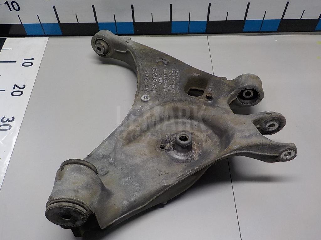 Рычаг задний нижний левый