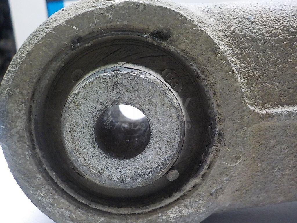 Рычаг задний нижний левый