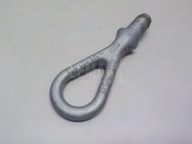 Крюк буксировочный