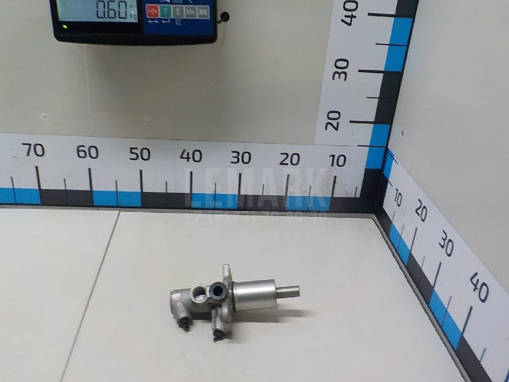 Цилиндр тормозной главный