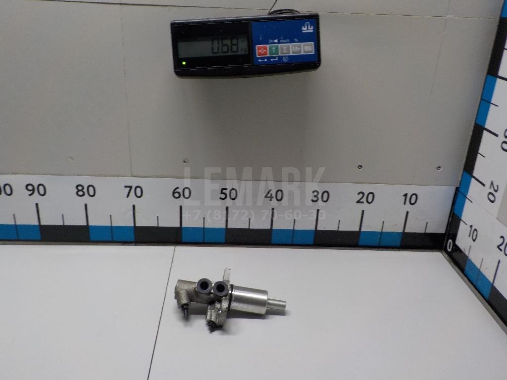 Цилиндр тормозной главный