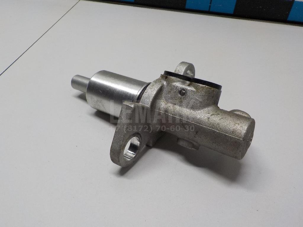 Цилиндр тормозной главный