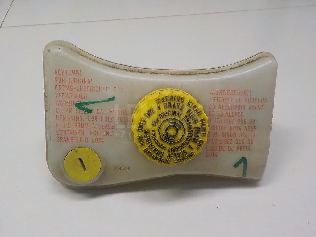 Бачок главного тормозного цилиндра