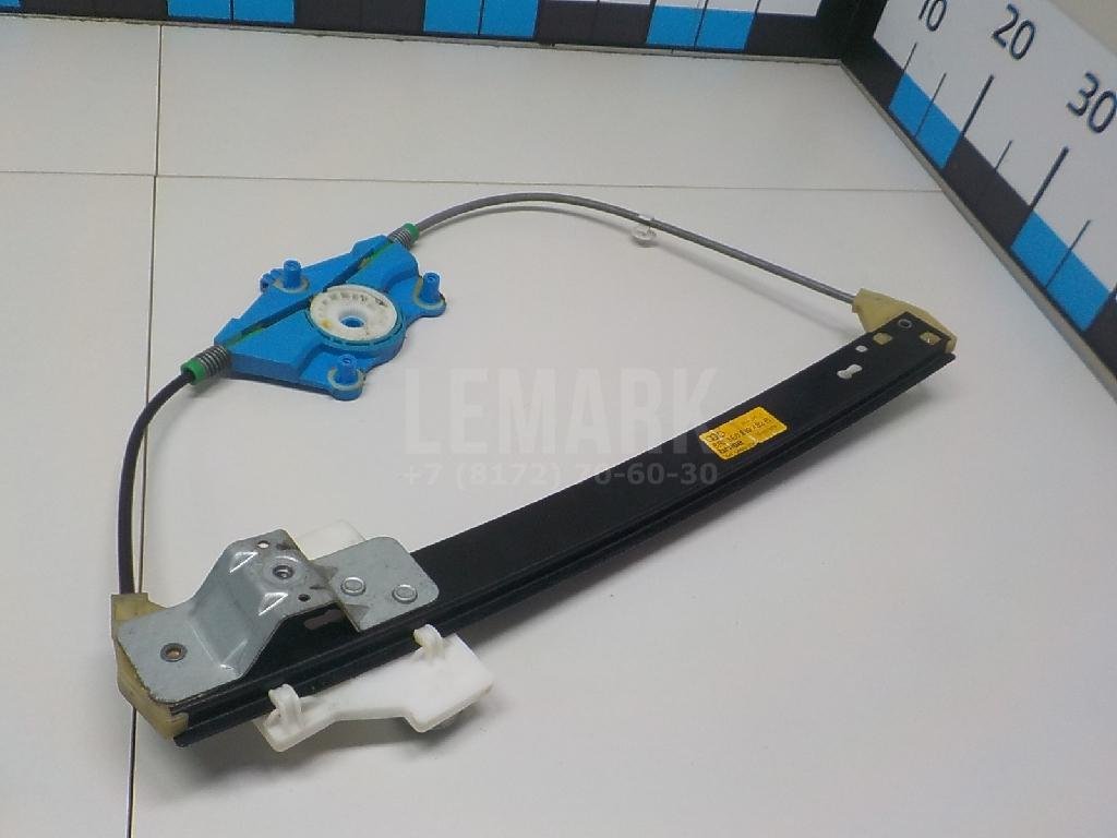 Стеклоподъемник электр. задний правый