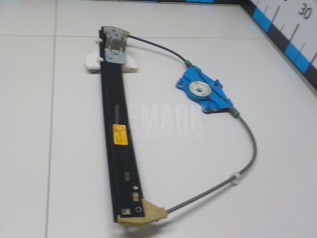 Стеклоподъемник электр. задний правый