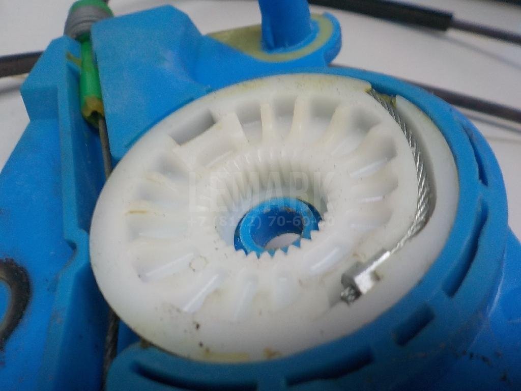 Стеклоподъемник электр. передний правый