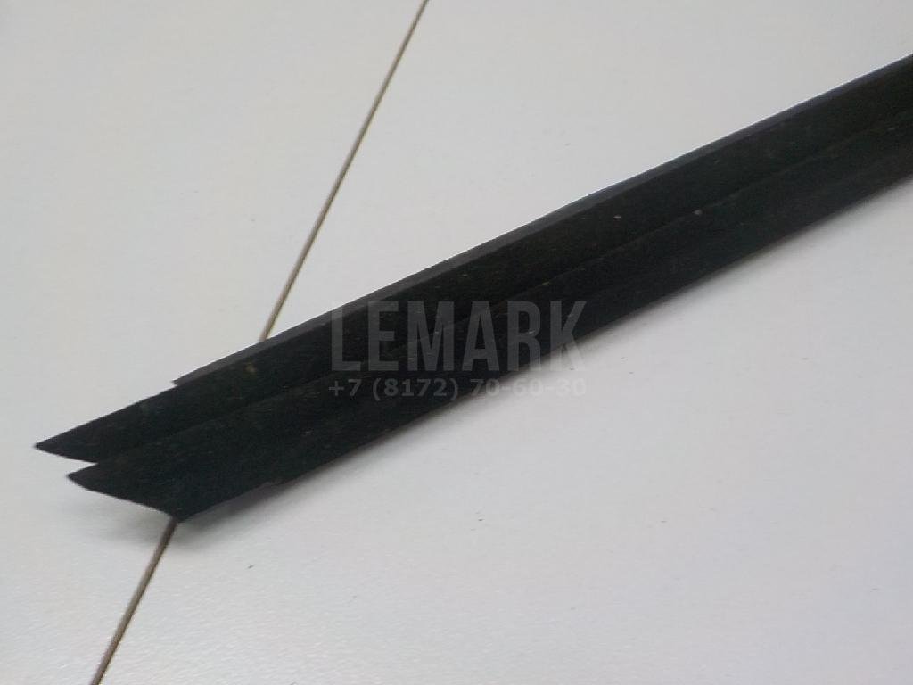 Уплотнитель (внутри) для  Audi A4 [B5] 1994-2001