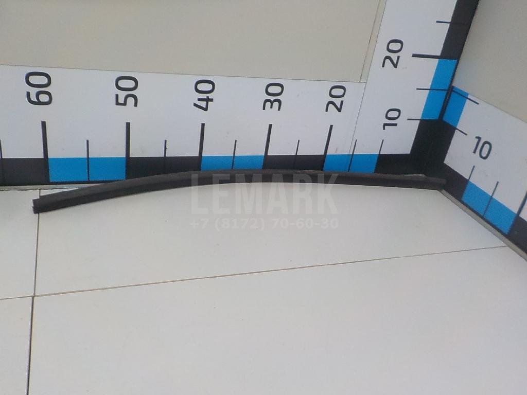 Уплотнитель (внутри) для  Audi A4 [B7] 2005-2007