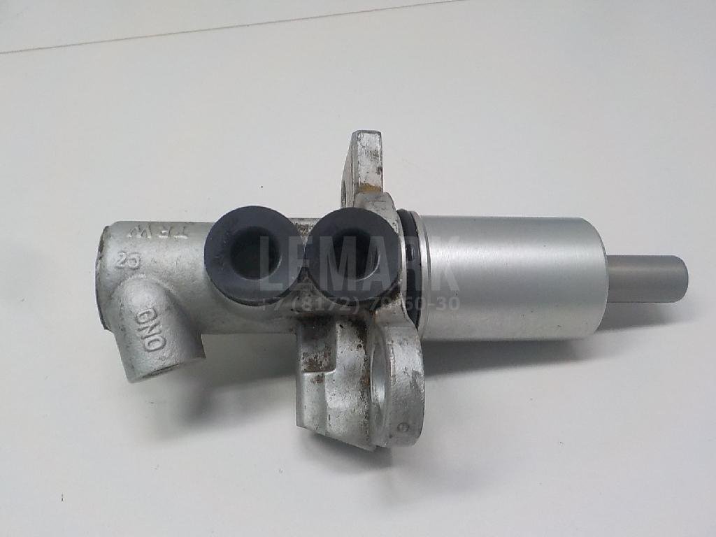 Цилиндр тормозной главный