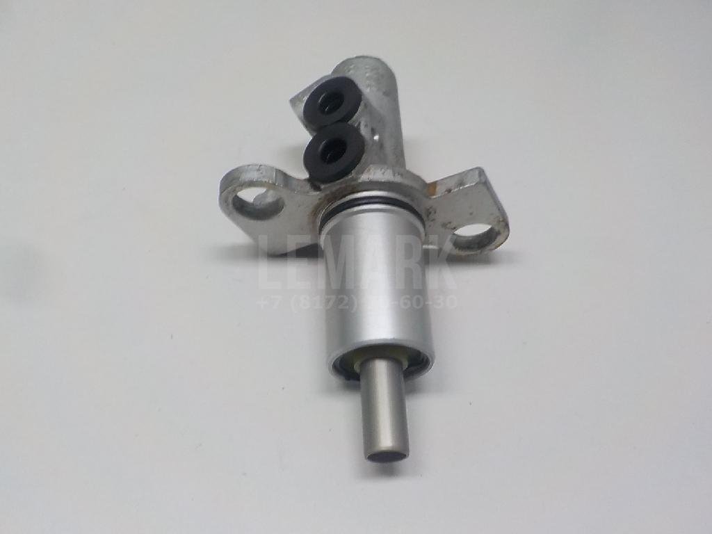 Цилиндр тормозной главный