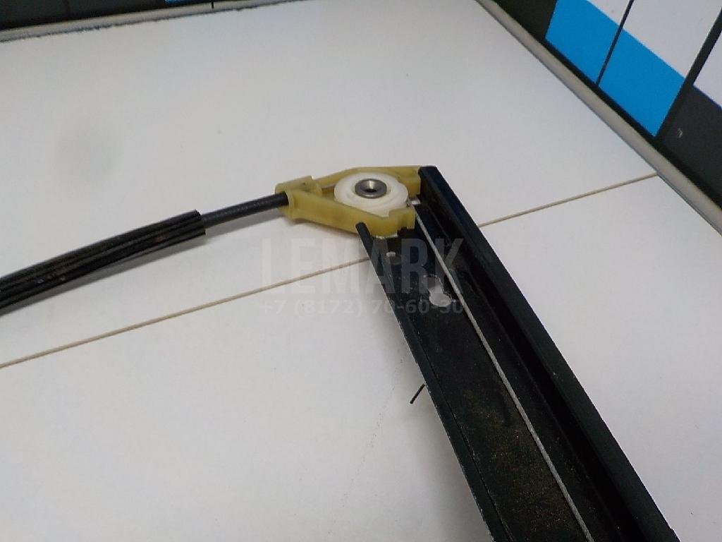 Стеклоподъемник электр. передний левый