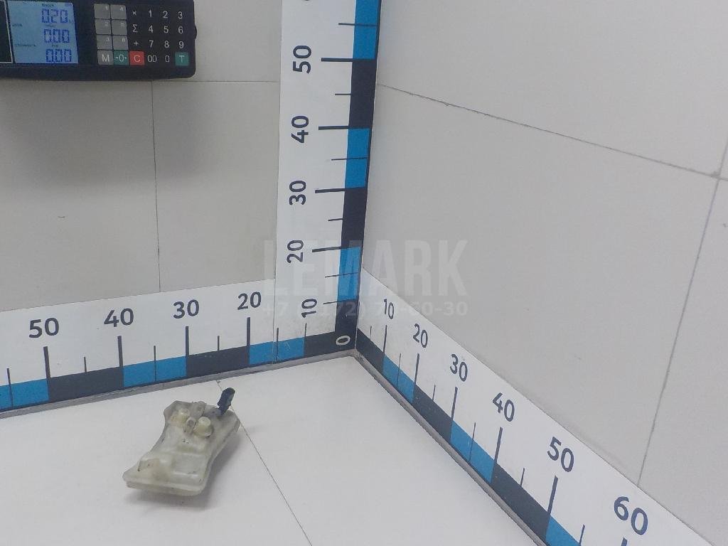 Бачок главного тормозного цилиндра