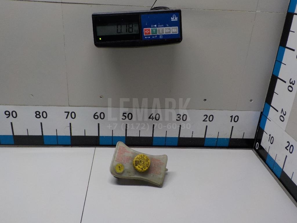 Бачок главного тормозного цилиндра