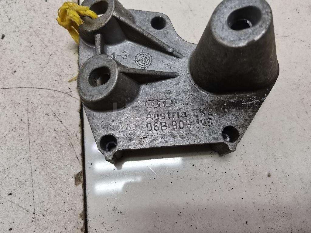 Кронштейн коммутатора