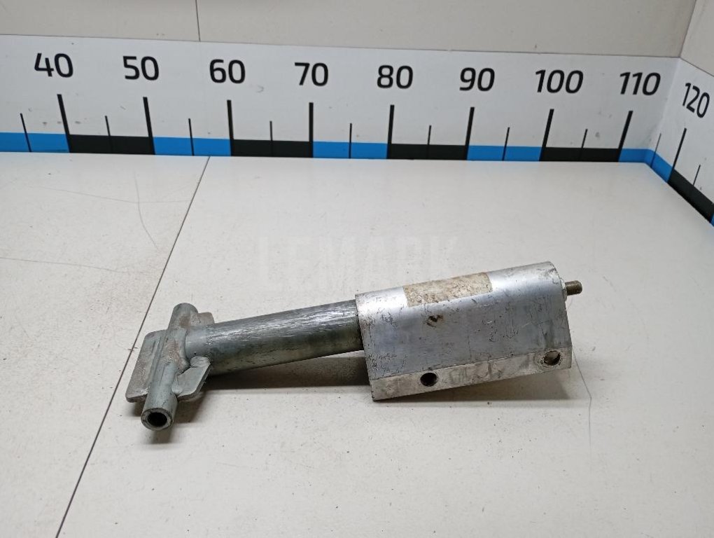 Кронштейн усилителя заднего бампера левый