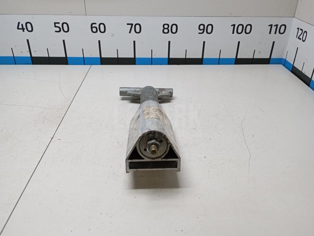 Кронштейн усилителя заднего бампера левый