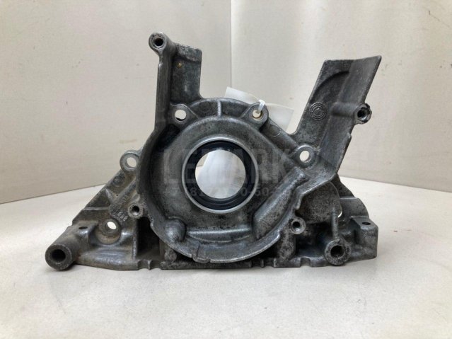 Крышка двигателя передняя