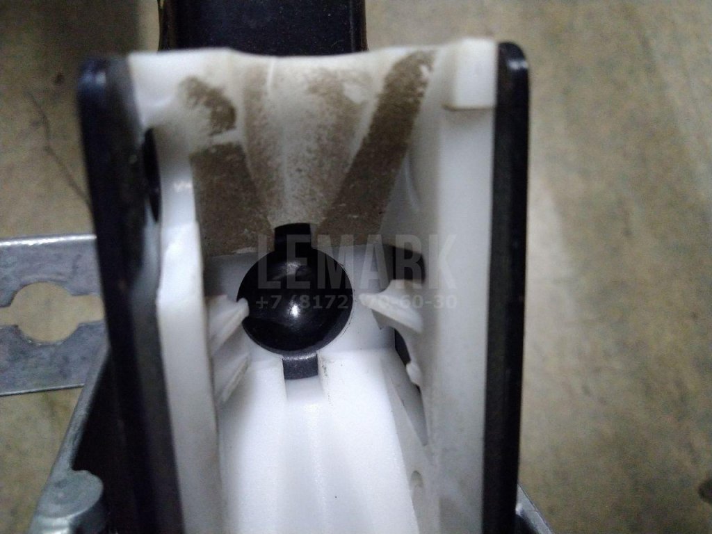 Педаль тормоза