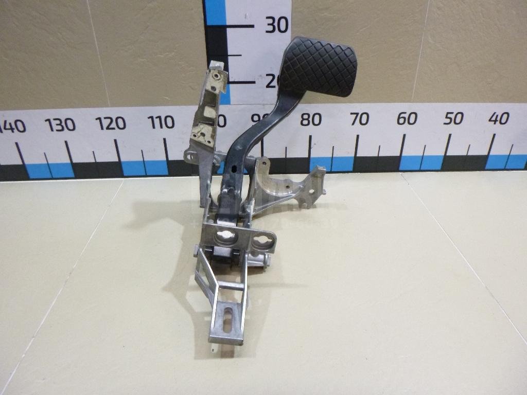 Педаль тормоза для  Audi 100/200 [44] 1983-1991