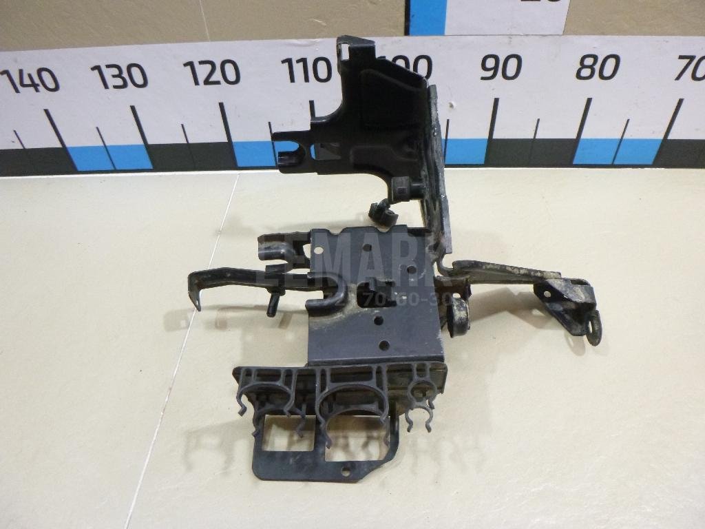 Кронштейн блока ABS (насос) для  Audi A4 [B8] 2007-2015