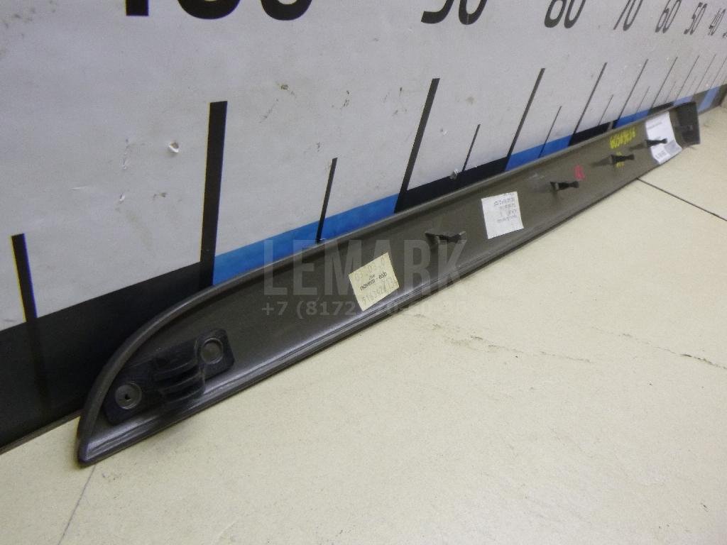 Накладка двери задней левой