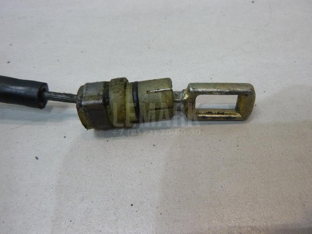 Трос стояночного тормоза левый