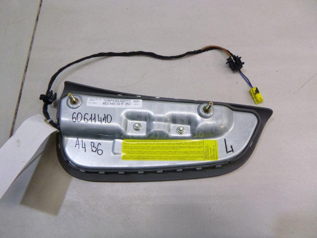 Подушка безопасности боковая (в сиденье)