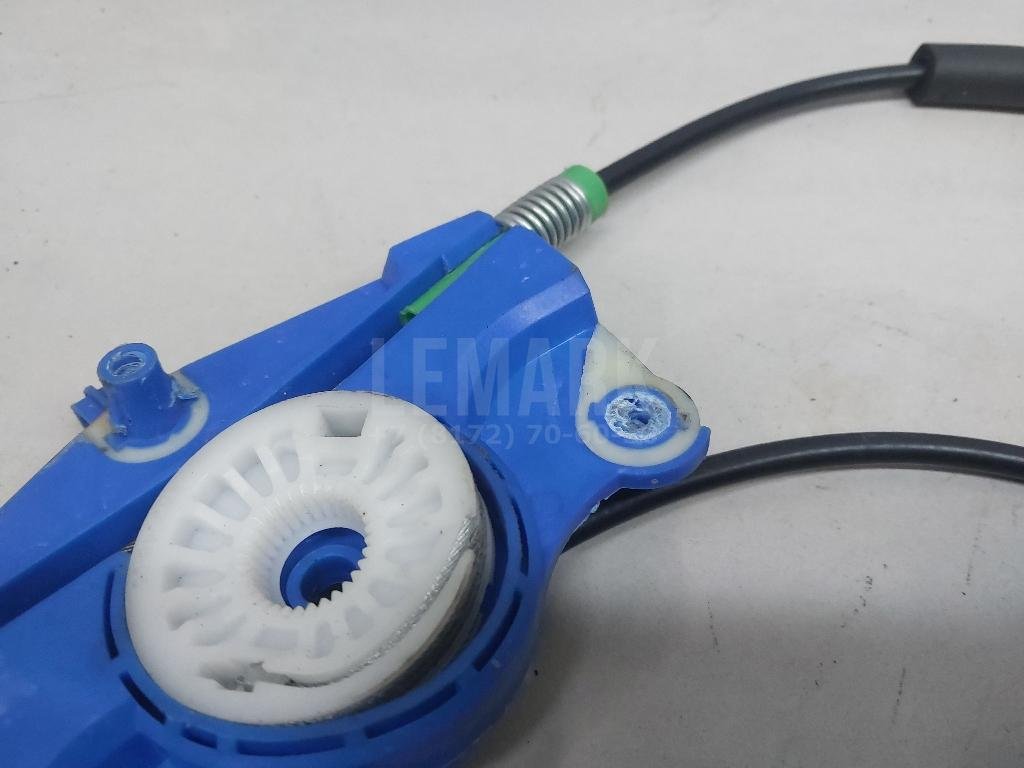 Стеклоподъемник электр. передний правый