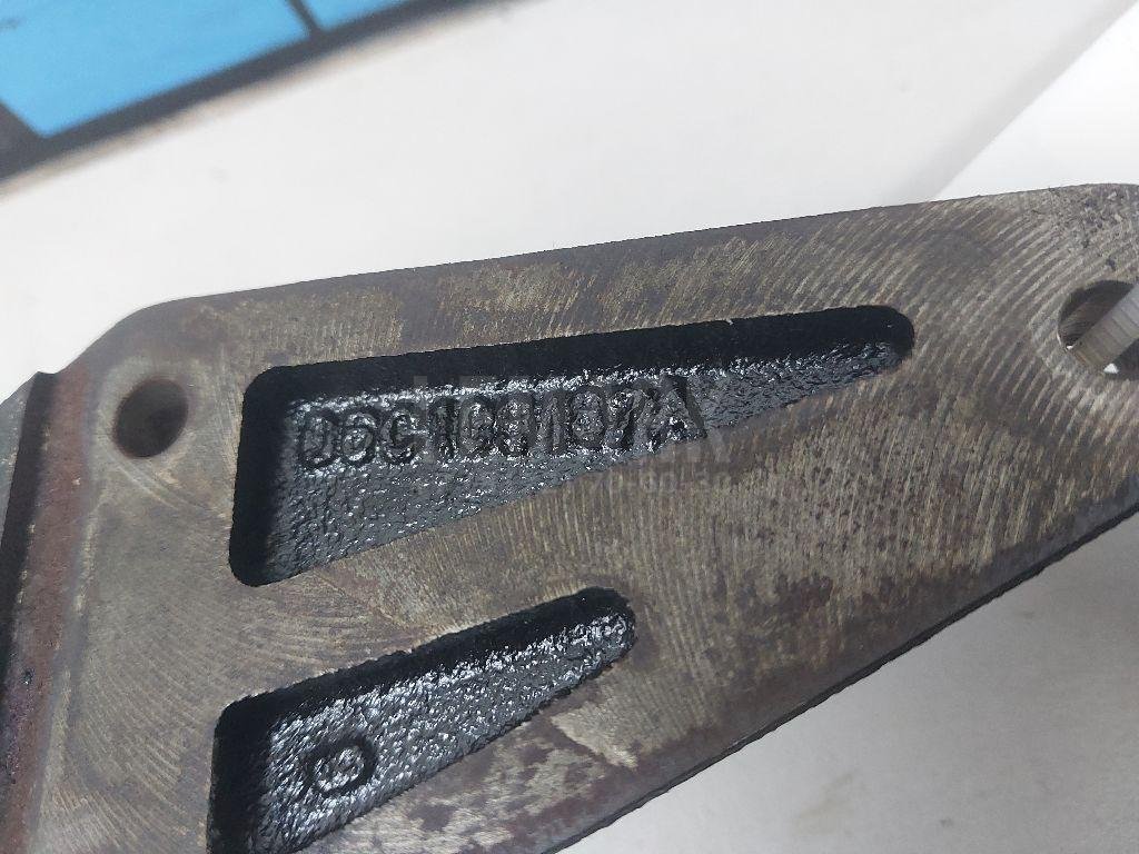 Кронштейн ролика