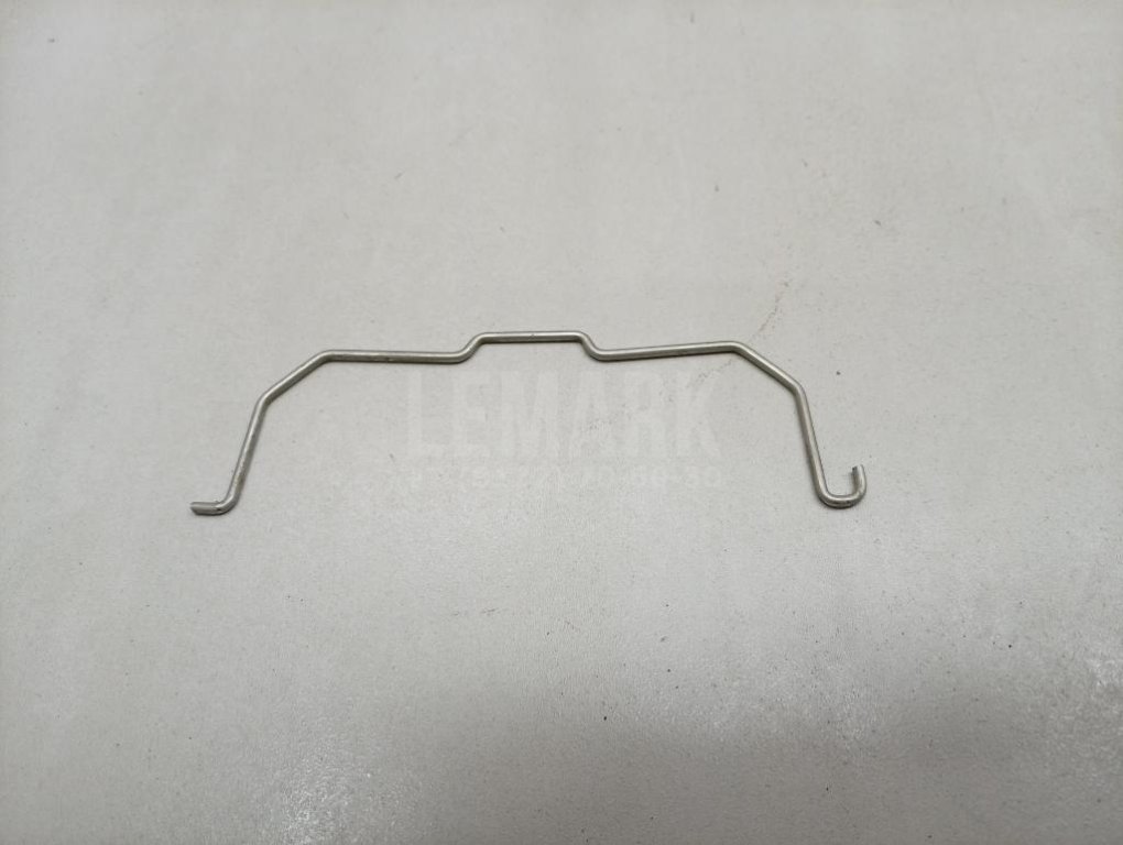 Крепеж фары