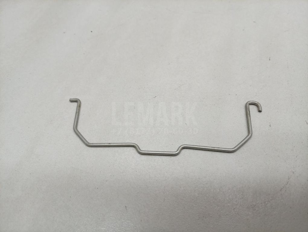 Крепеж фары