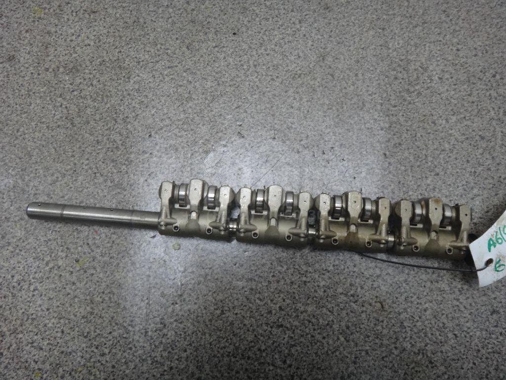 Ось коромысел впуск.