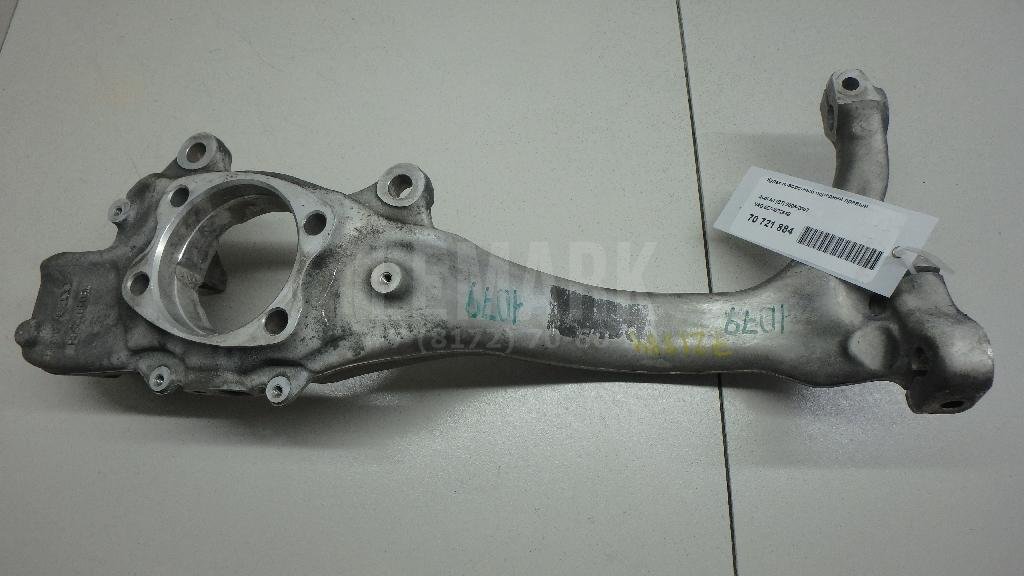 Кулак поворотный передний правый